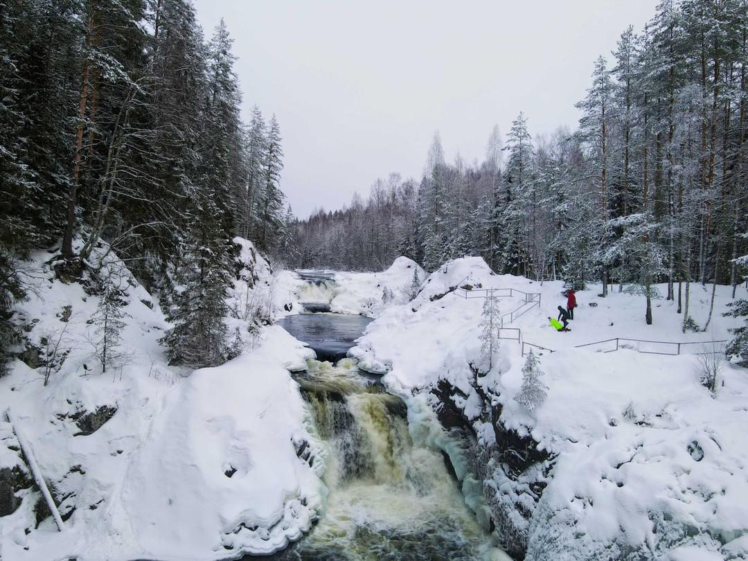Фото 9 - день 2 Заповедник «Кивач», вотчина Талви Укко, Шунгитовый центр, прогулка по Петрозаводску
