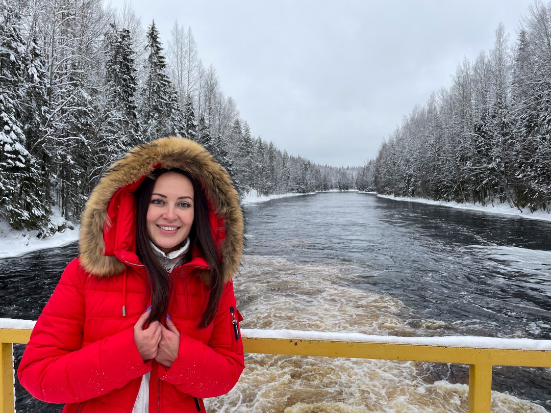 Фото 3 - день 1 Экопарк «Долина водопадов», саамы, хаски и олени, бункер в скале и заселение в отель на берегу Ладоги