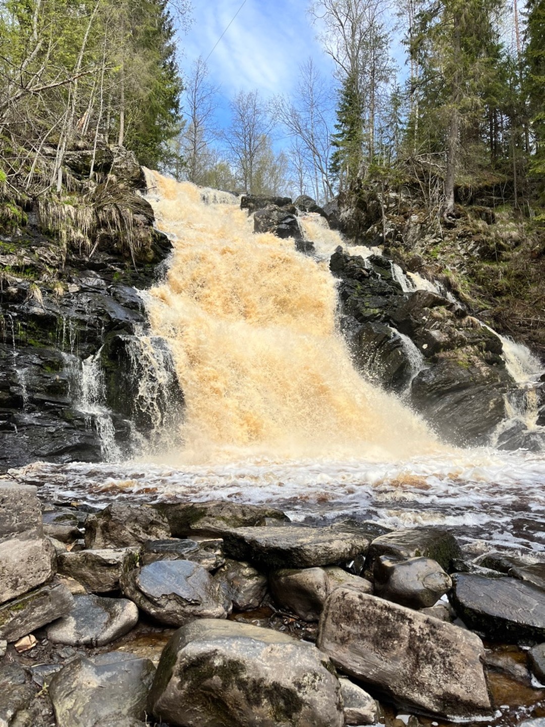 Фото 9 - день 1 Посещение ГЭС и водопадов, свободное время или водная прогулка по Ладожским шхерам Фото 9 - день 1 Посещение ГЭС и водопадов, свободное время или водная прогулка по Ладожским шхерам