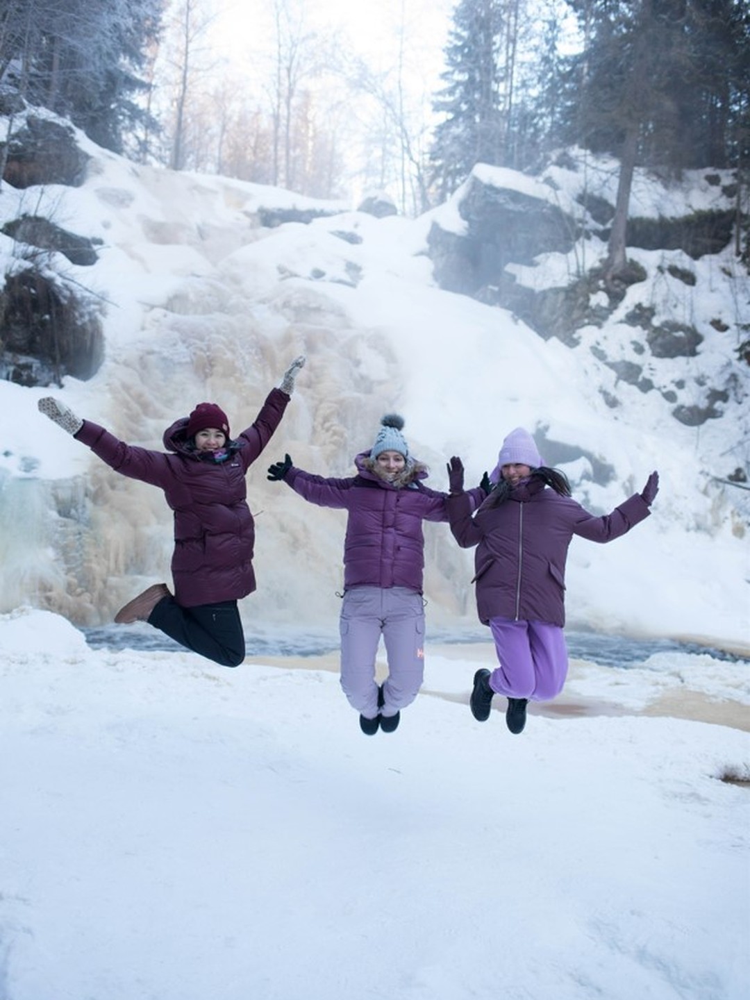 Фото 2 - день 1 Заливы, водопады, добыча граната и подъём на гору Паасо Фото 2 - день 1 Заливы, водопады, добыча граната и подъём на гору Паасо