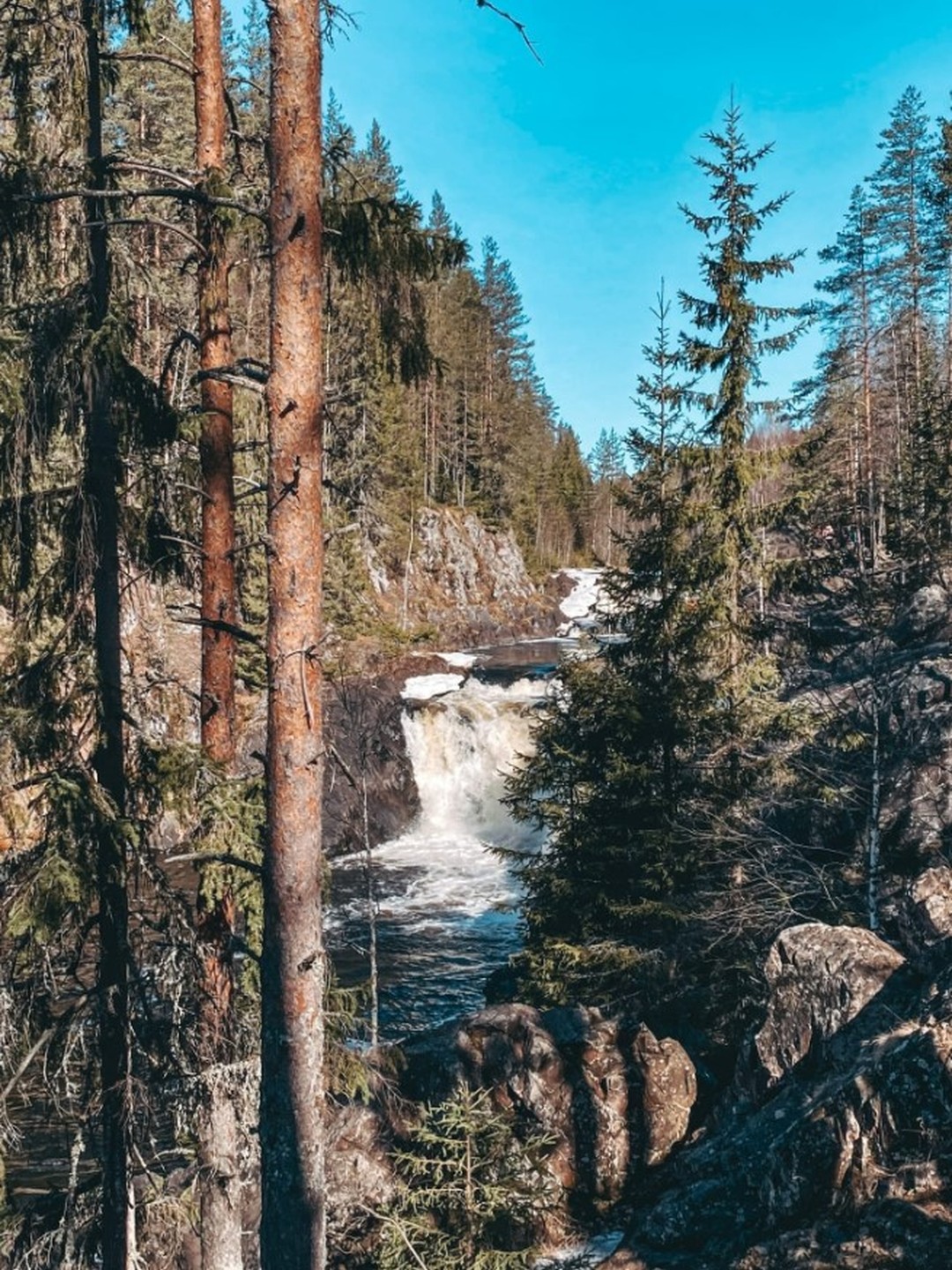 Фото 2 - день 1 Крепость Корела, Тохминские водопады, парк «Рускеала» Фото 2 - день 1 Крепость Корела, Тохминские водопады, парк «Рускеала»
