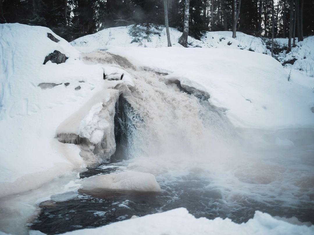 Фото 6 - день 1 Заливы, водопады, добыча граната и подъём на гору Паасо Фото 6 - день 1 Заливы, водопады, добыча граната и подъём на гору Паасо