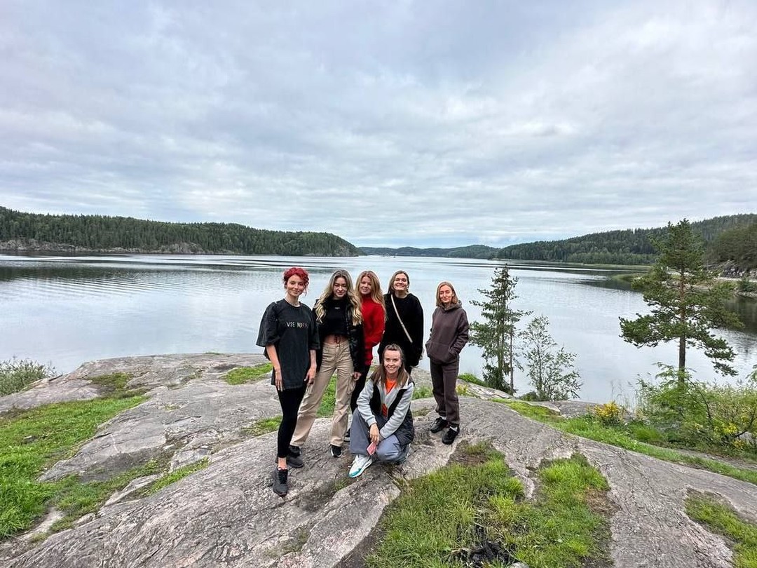 Фото 1 - день 1 Водопад, Зеркальный каньон, рудник, «Дача Винтера» и уютный эко-дом Фото 1 - день 1 Водопад, Зеркальный каньон, рудник, «Дача Винтера» и уютный эко-дом